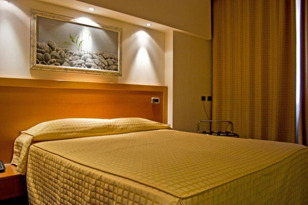 Hotel Planet Arezzo Buitenkant foto