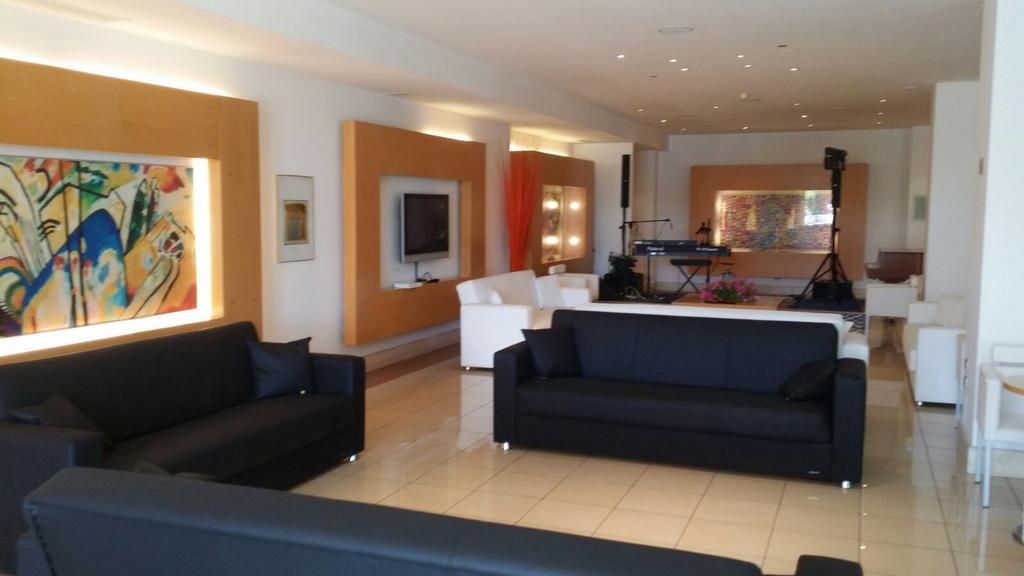 Hotel Planet Arezzo Buitenkant foto