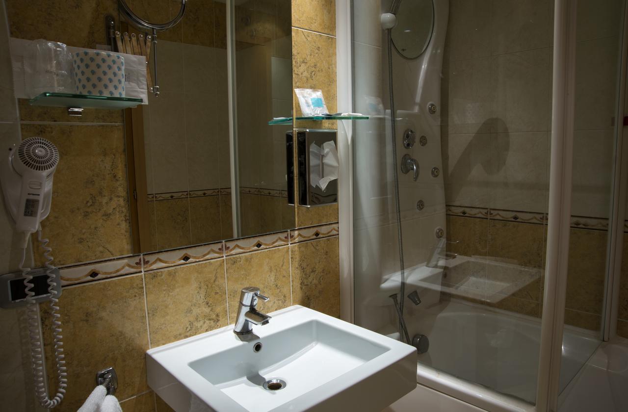 Hotel Planet Arezzo Buitenkant foto