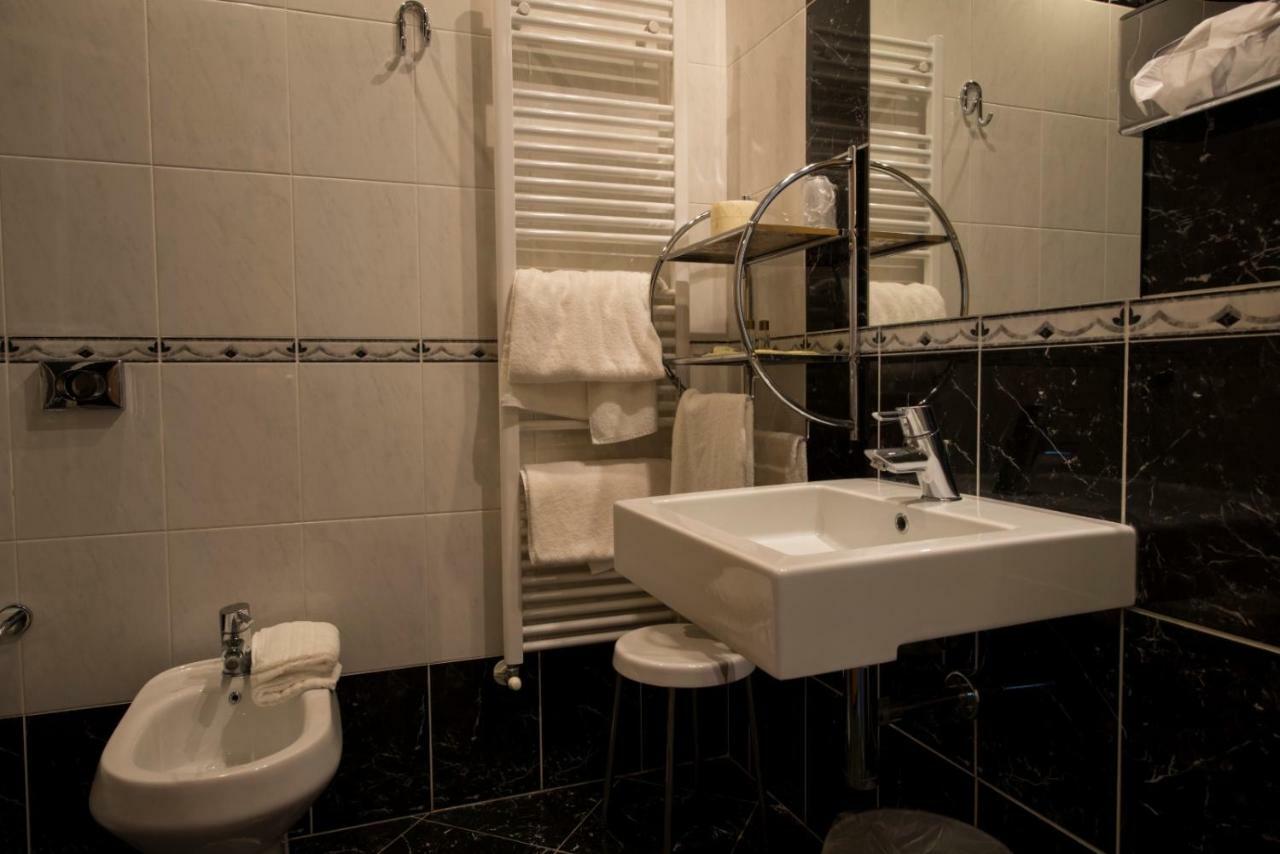 Hotel Planet Arezzo Buitenkant foto