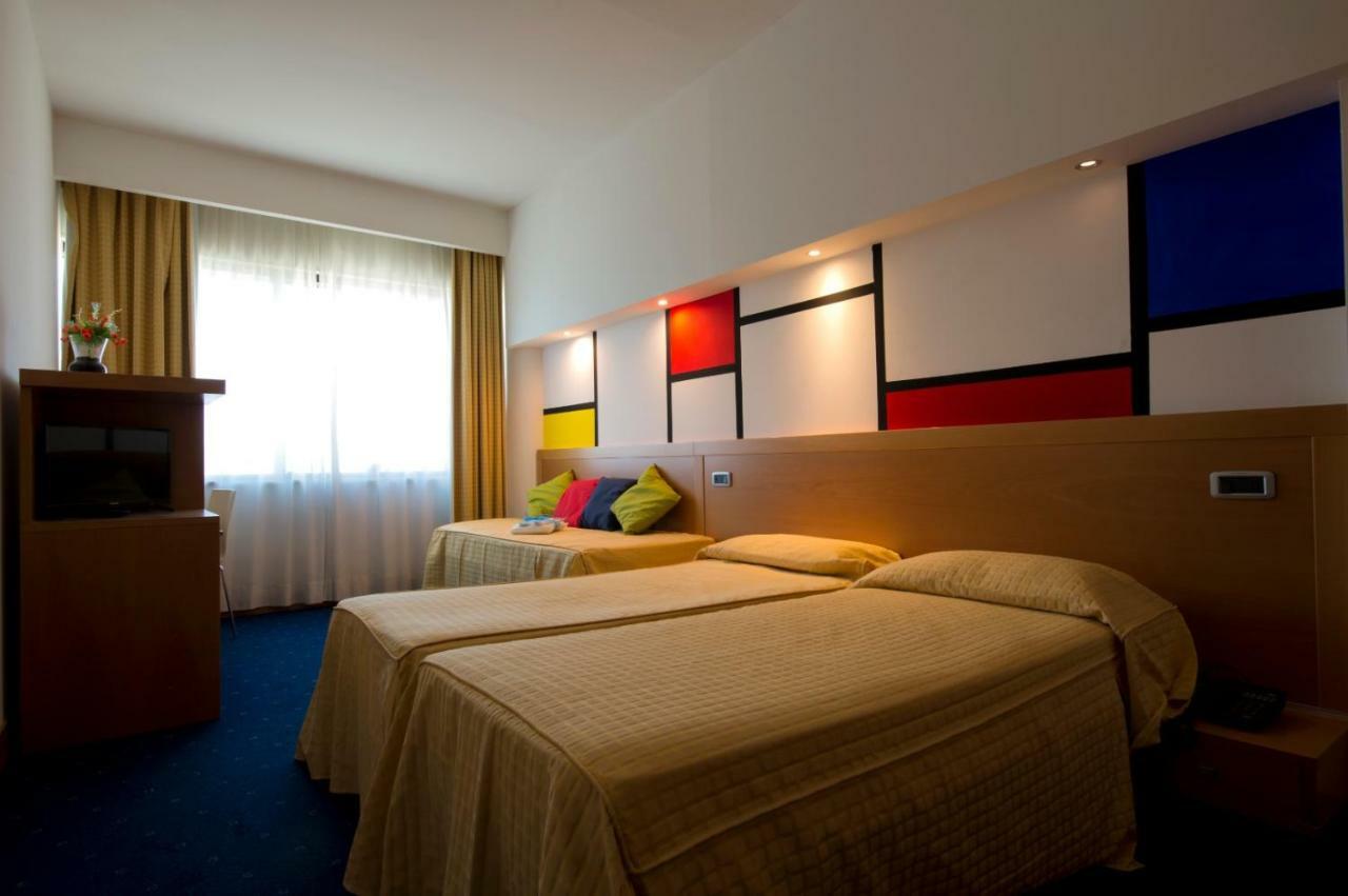 Hotel Planet Arezzo Buitenkant foto